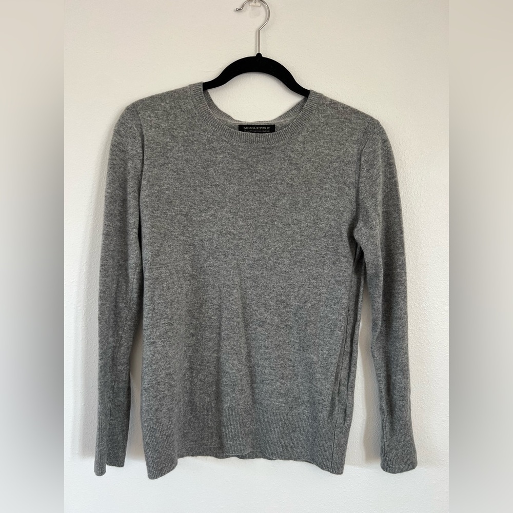 Banana Republic Italian merino wool sweater